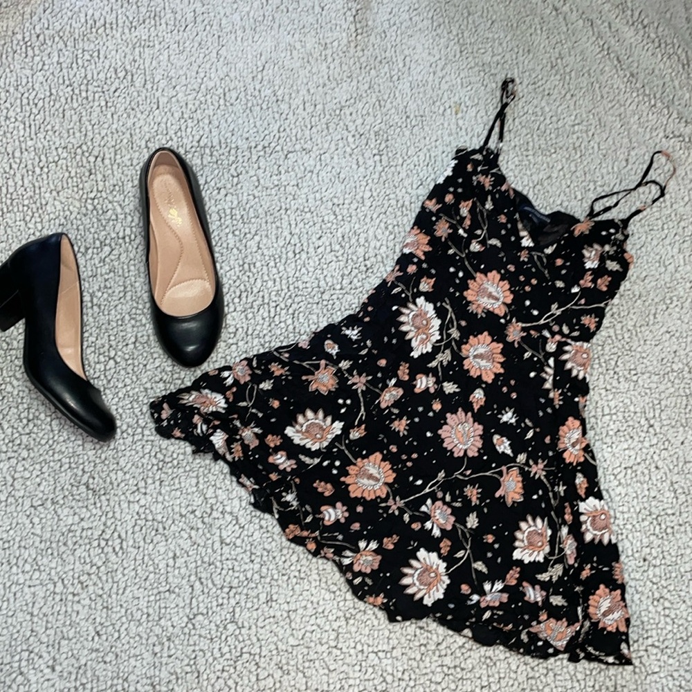 !LAST CHANCE! Donating soon! 
AEO sexy sundress